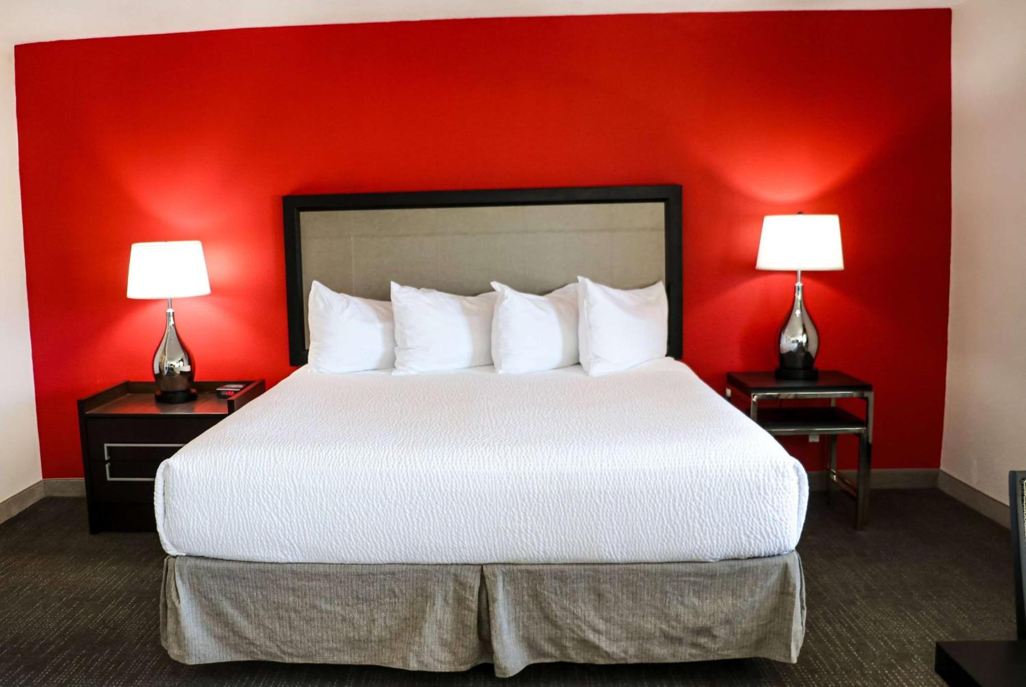 Hotel Ramada By Wyndham Del Rio Esterno foto